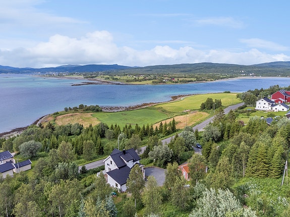 EiendomsMegler1 ønsker velkommen til Breistrandveien 296!