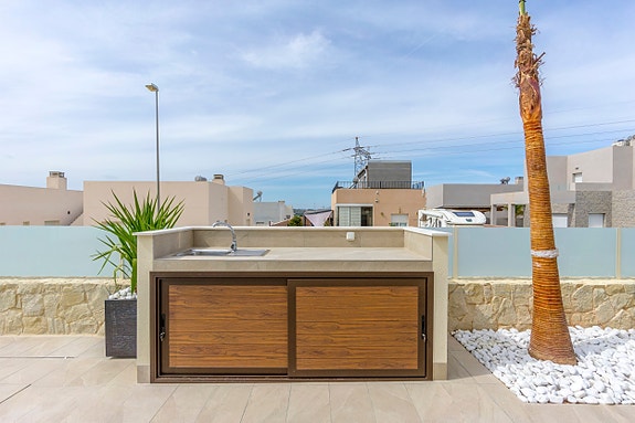 En megler med gode referanser -  SPANIA1.no