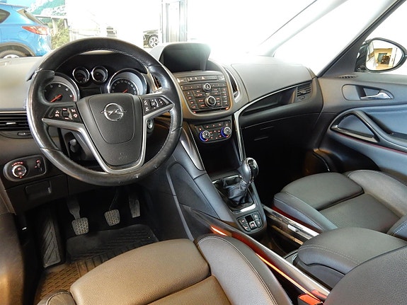Opel Zafira Tourer 9 of 23