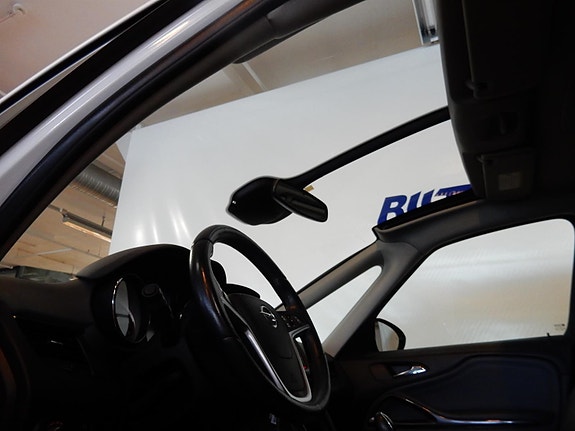 Opel Zafira Tourer 10 of 23