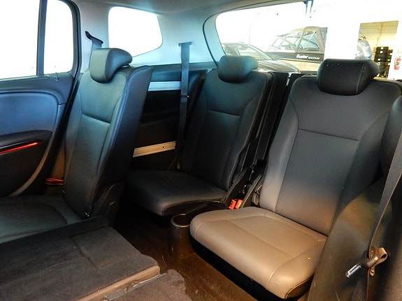 Opel Zafira Tourer 8 of 23