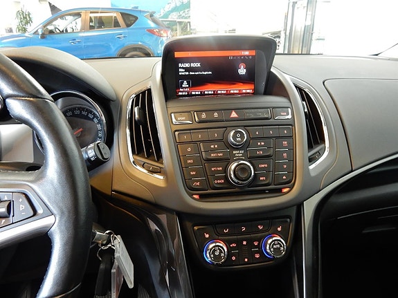 Opel Zafira Tourer 15 of 23