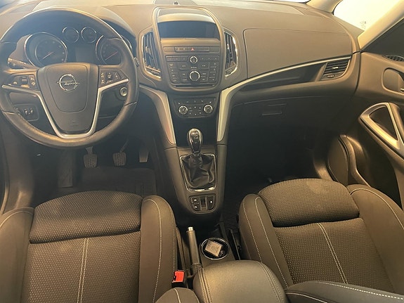 Opel Zafira Tourer 7 of 9