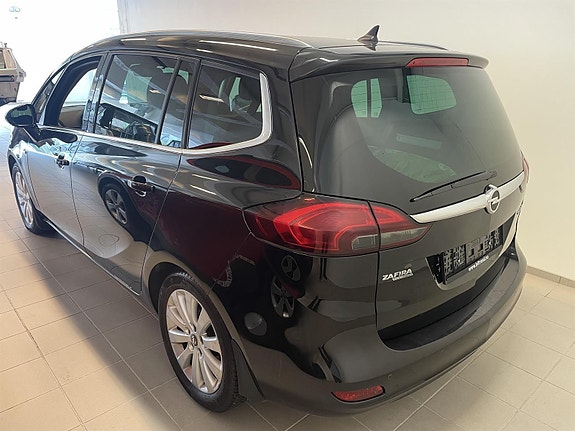 Opel Zafira Tourer 3 of 9