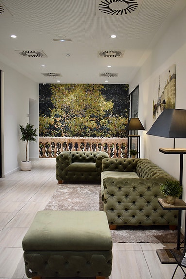 Kontorene ligger i prestisjefylte Eixample og er av høyste standard.