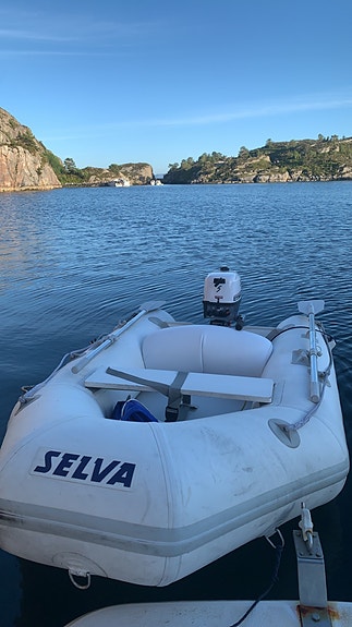 Viksund 270 St. Cruz med flybridge og gummijolle 20 of 25