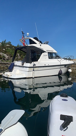 Viksund 270 St. Cruz med flybridge og gummijolle 7 of 25