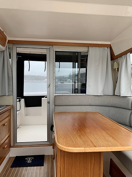 Viksund 270 St. Cruz med flybridge og gummijolle 3 of 25