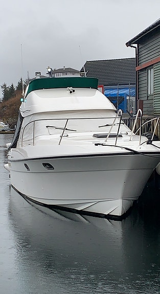 Viksund 270 St. Cruz med flybridge og gummijolle 10 of 25