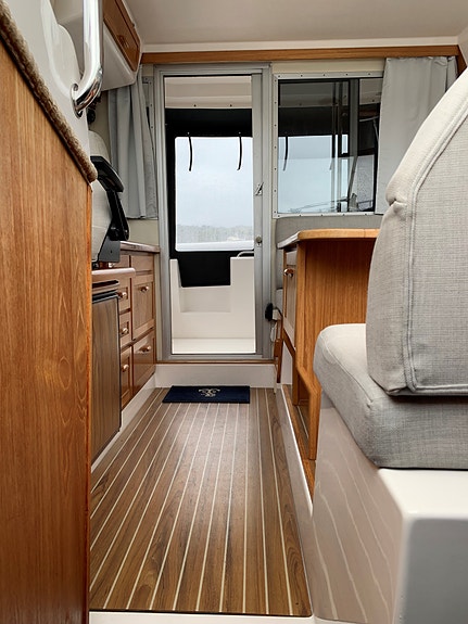 Viksund 270 St. Cruz med flybridge og gummijolle 4 of 25