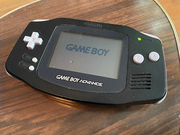 gameboy advance 2000