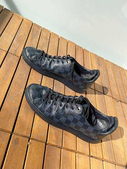 LOUIS VUITTON Damier Cobalt Frontrow Sneakers