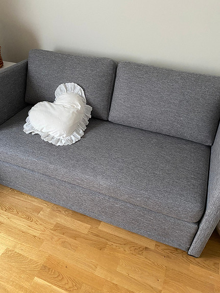 Toseter sofa/sovesofa | FINN