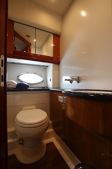 Sunseeker Predator 68/72 27 of 30