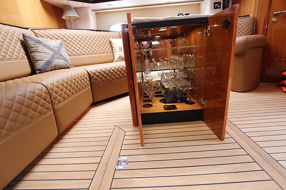 Sunseeker Predator 68/72 17 of 30