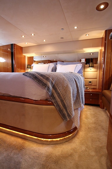 Sunseeker Predator 68/72 26 of 30