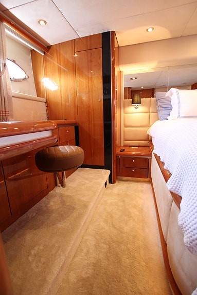 Sunseeker Predator 68/72 25 of 30