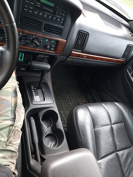 Jeep Grand Cherokee 4 of 5