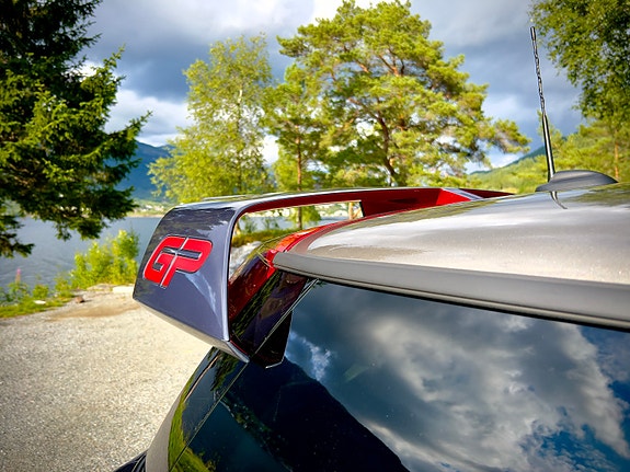 MINI Cooper S 19 of 30