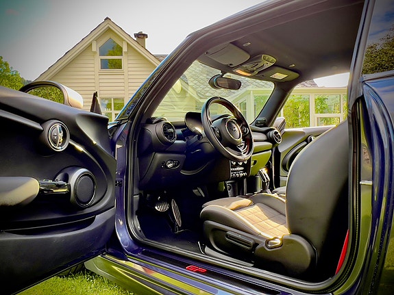 MINI Cooper S 15 of 30