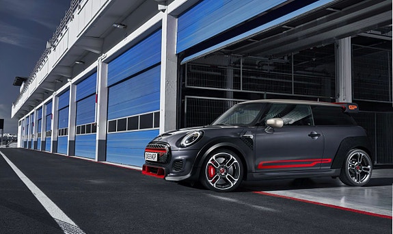 MINI Cooper S 25 of 30