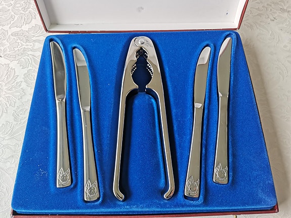 Product image 1 of 4