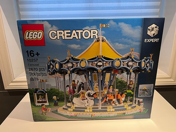 Lego sett 10257, Carousel