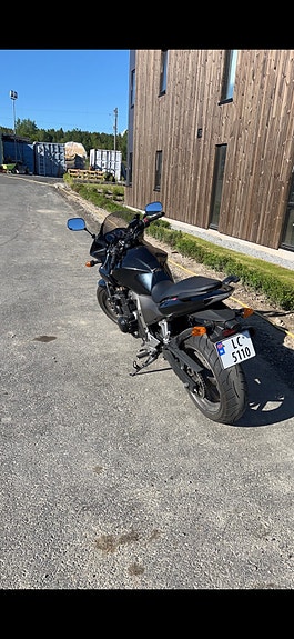Kawasaki Z750s 9 of 9