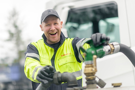 DRIV har et 20-talls biler og sjåfører på veien, som sørger for sikker, hyggelig og lokal levering hver eneste dag