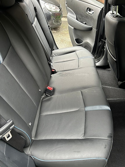 Nissan Leaf 15 of 23