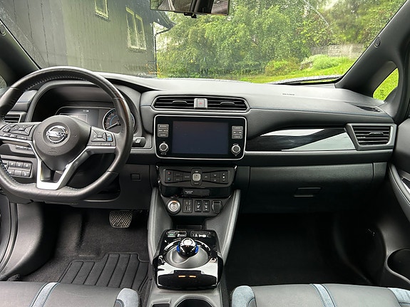 Nissan Leaf 7 of 23