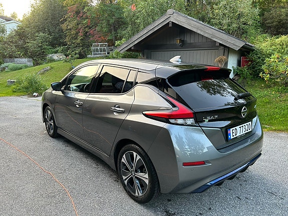 Nissan Leaf 2 of 23