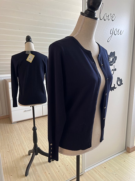 Product image 1 of 10