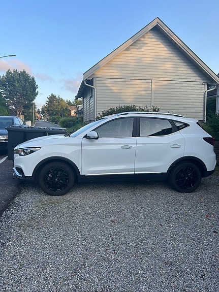 MG ZS EV 6 of 18