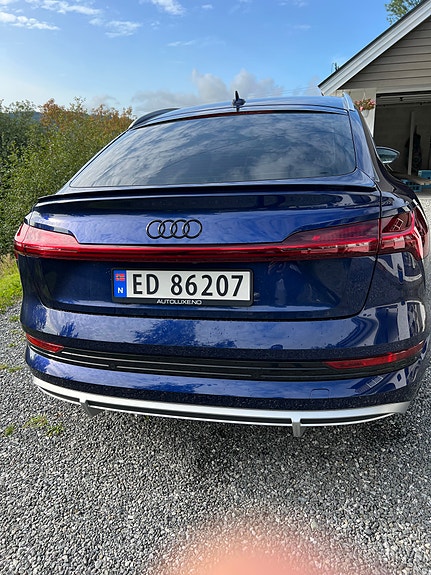 Audi e-tron Sportback 3 of 25