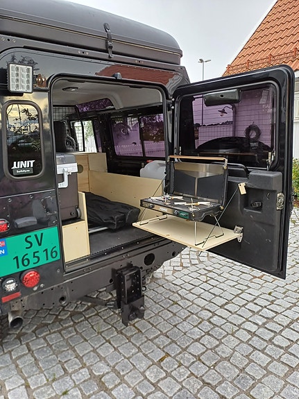 Land Rover Defender-Serie 14 of 30