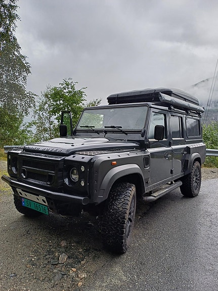 Land Rover Defender-Serie 7 of 30