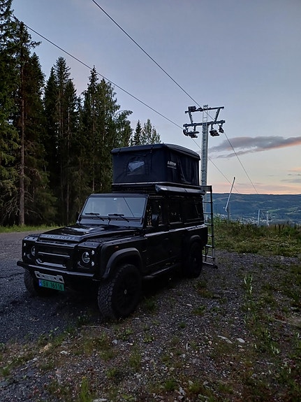 Land Rover Defender-Serie 18 of 30