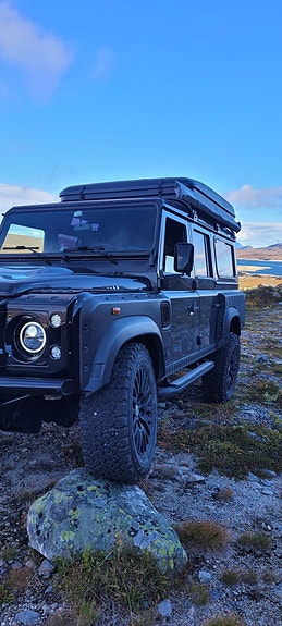 Land Rover Defender-Serie 10 of 30