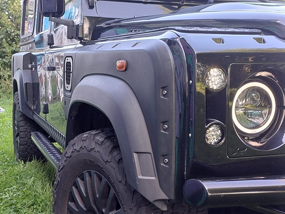Land Rover Defender-Serie 3 of 30