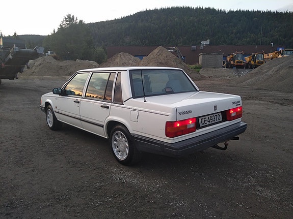 Volvo 740 5 of 5
