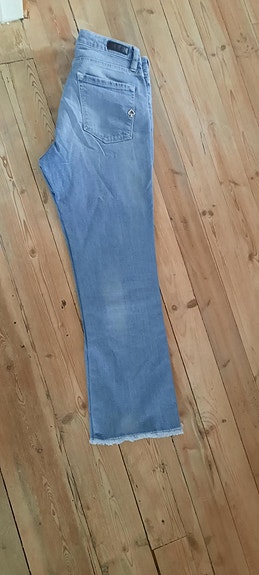 Product image 1 of 10