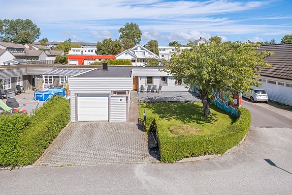 DNB Eiendom v/Michael Boxill Knutsen har gleden av å presentere Måkeveien 87!