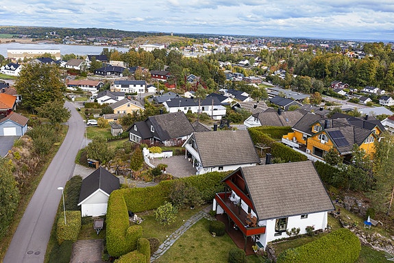Velkommen til denne flotte nær Tønsberg i Ramberg terrasse 16 - Presentert av Robert Hoff ved EIE Tønsberg