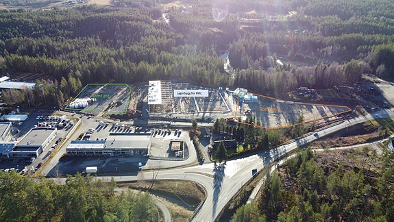 Tomter til salgs markert i grønt og oransje