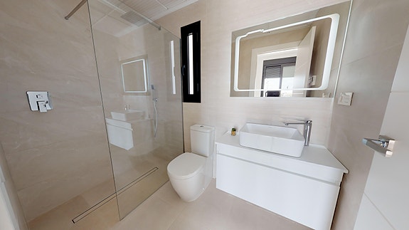 En megler med gode referanser - SPANIA1.no