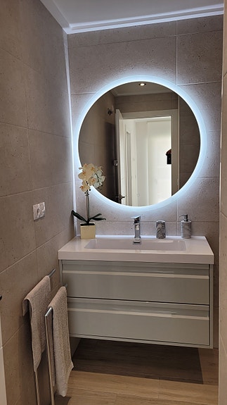 En megler med gode referanser - SPANIA1.no