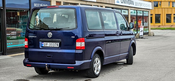 Volkswagen Caravelle 5 of 5