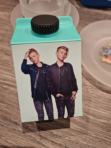 Product image 8 of 10