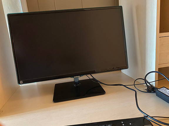 SAMSUNG LS24D390 23,6" MONITOR | FINN torget